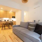 Santos Cozy Design Apartment